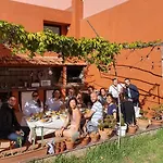 Cactus Coliving & Coworking Bed & Breakfast