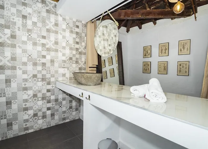 Cactus Coliving & Coworking *