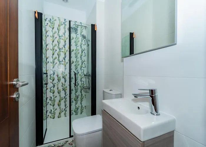 Cactus Coliving & Coworking Bed and Breakfast Arona (Tenerife)