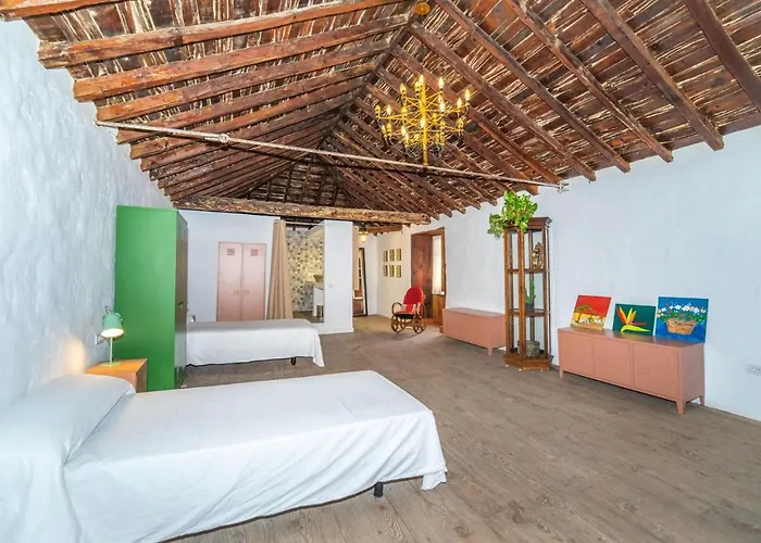 Cactus Coliving & Coworking *